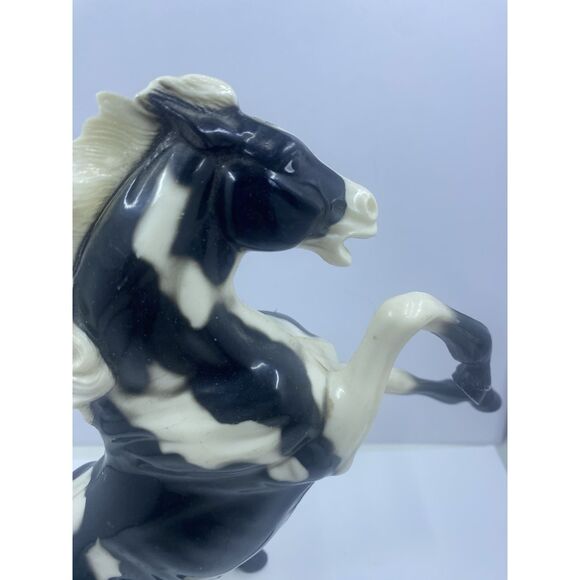 VINTAGE HARTLAND FIGHTING MUSTANG STALLION BLACK WHITE REARING HORSE - Picture 7 of 12